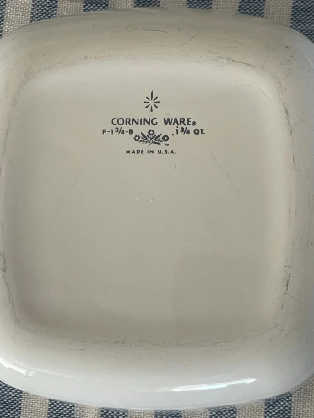 CORNING WARE blue cornflower casserole dish circa 1966-1969